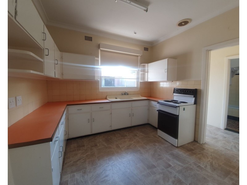 2/4 Boomerang Street, Taree NSW 2430
