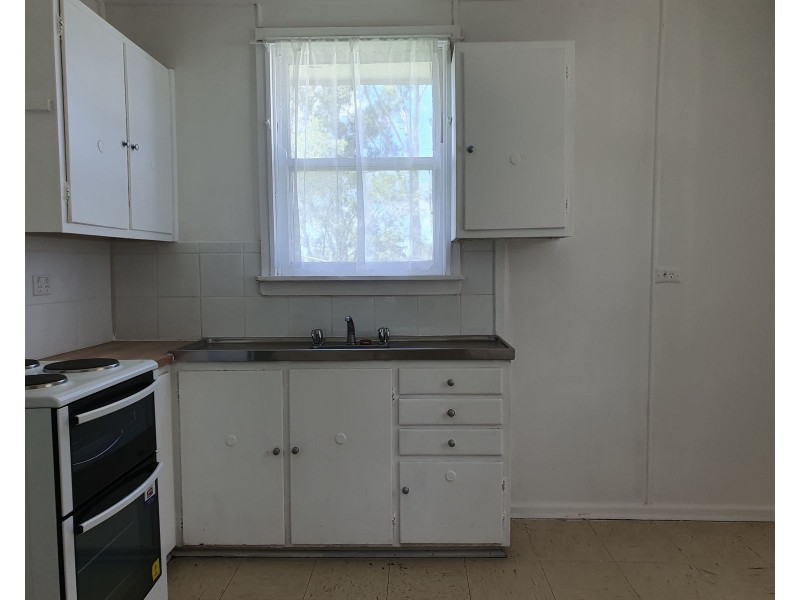 16 Ronald Road, Taree NSW 2430