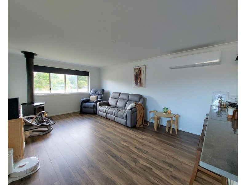 11 Pyrus Drive, Taree NSW 2430