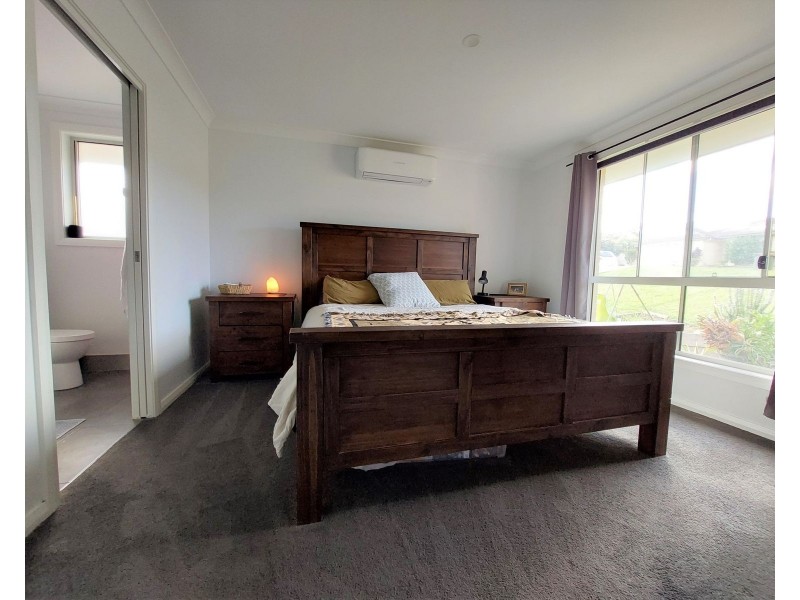 11 Pyrus Drive, Taree NSW 2430