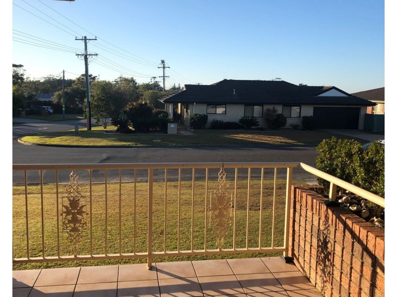 2 Wyden Street, Old Bar NSW 2430