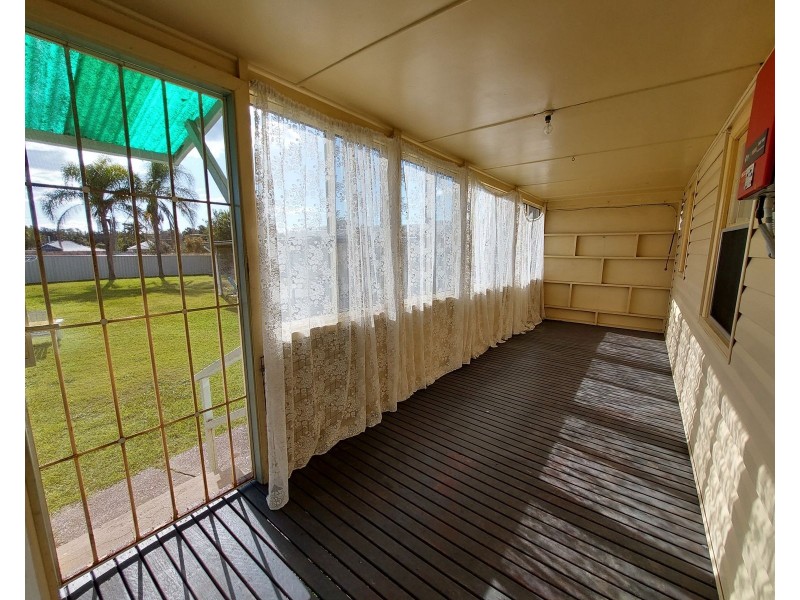 27 Wynter Street, Taree NSW 2430