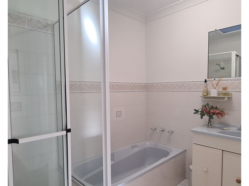 1/89 Old Bar Road, Old Bar NSW 2430