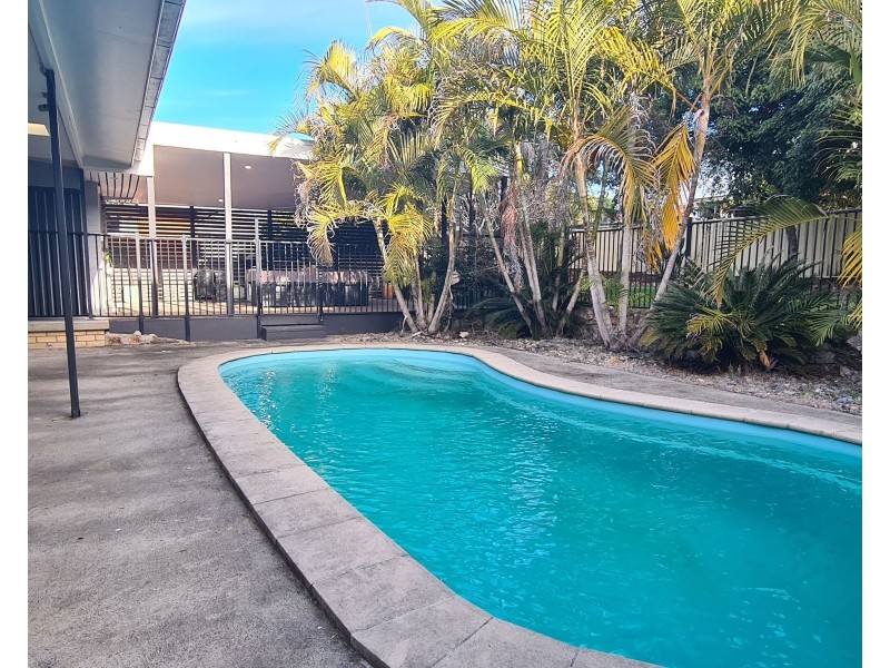 8 Gleeson Crescent, Taree NSW 2430
