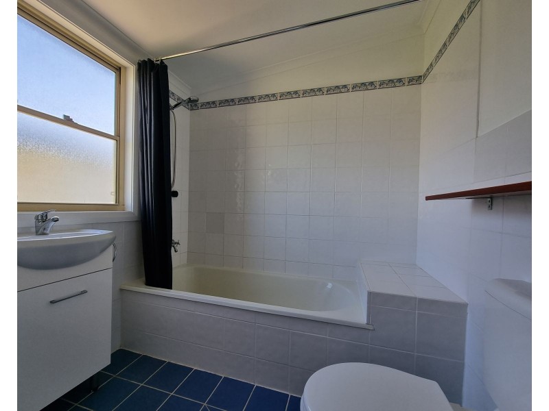 81 Edinburgh Drive, Taree NSW 2430