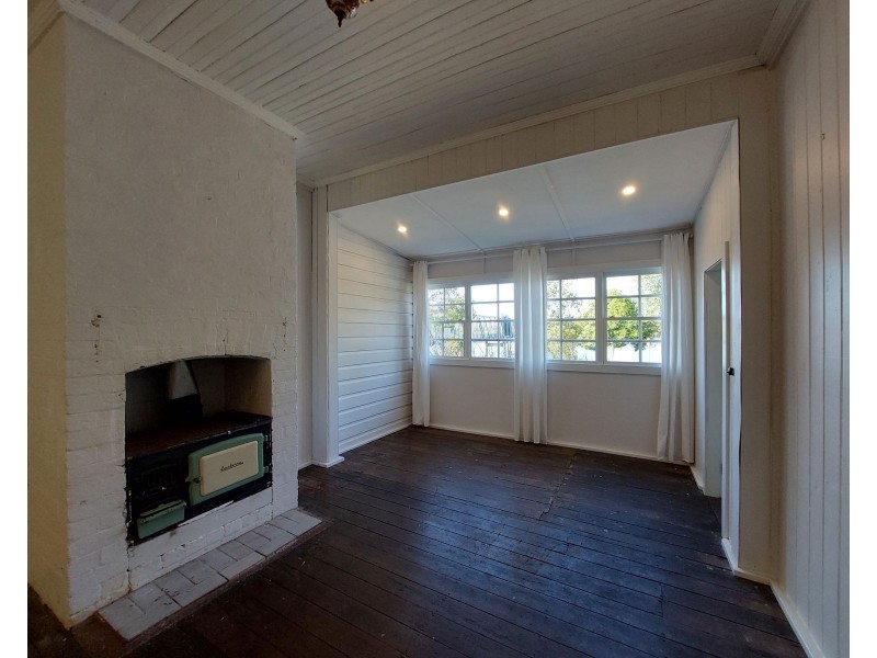 2 Commerce Street, Taree NSW 2430