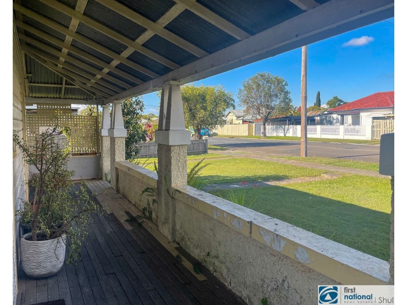21 Wynter Street, Taree NSW 2430