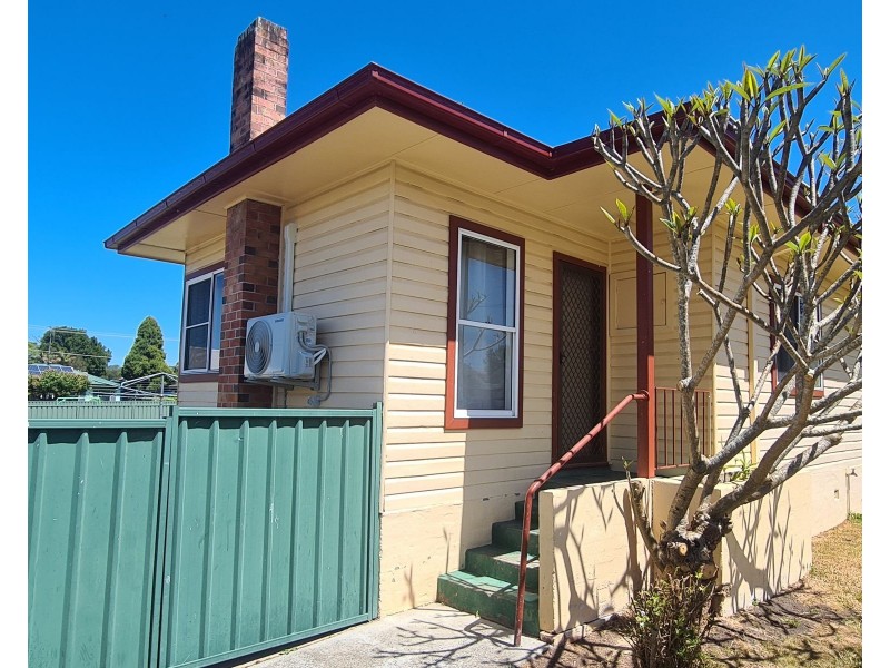 2 Gill Avenue, Taree NSW 2430