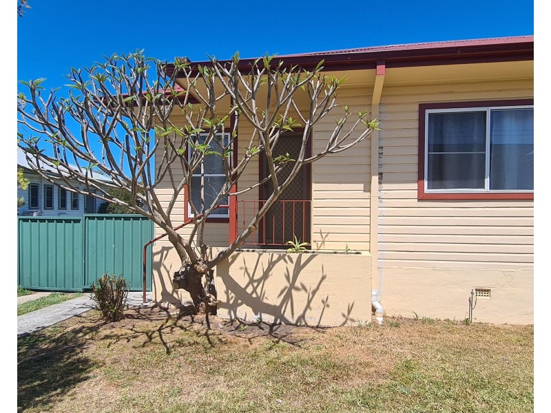 2 Gill Avenue, Taree NSW 2430