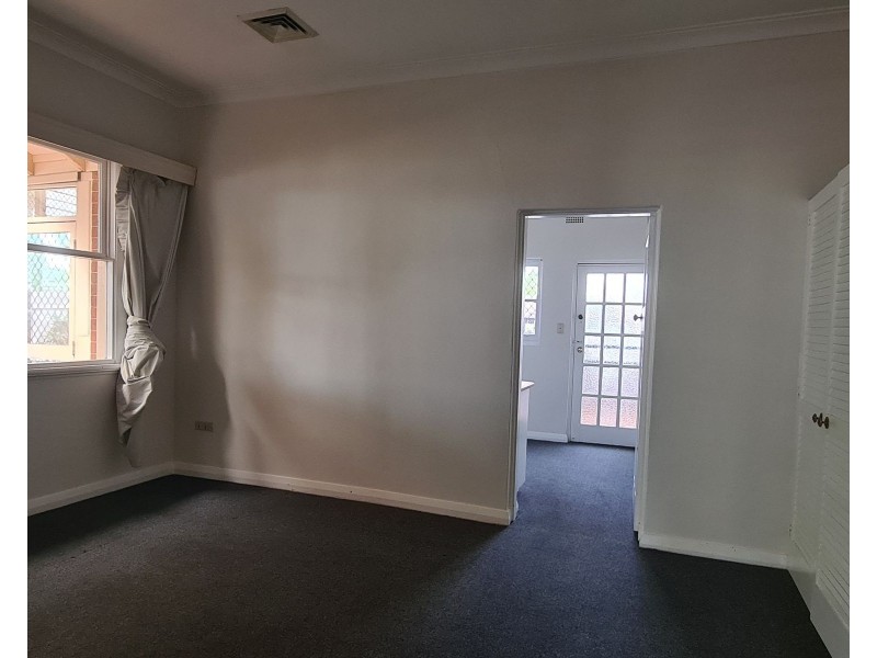 22 Macquarie Street, Taree NSW 2430