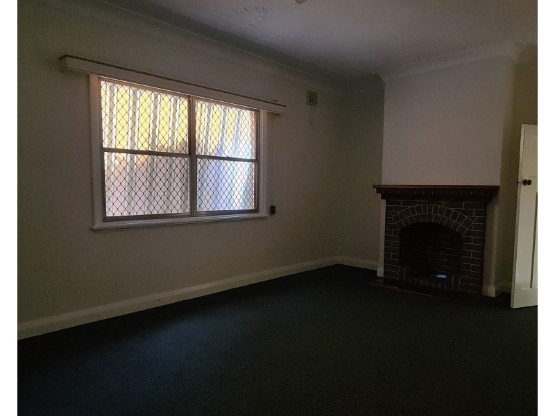 22 Macquarie Street, Taree NSW 2430