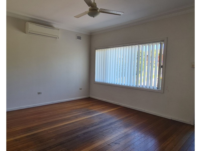 30 Hinten Crescent, Taree NSW 2430