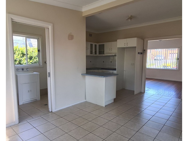 30 Hinten Crescent, Taree NSW 2430