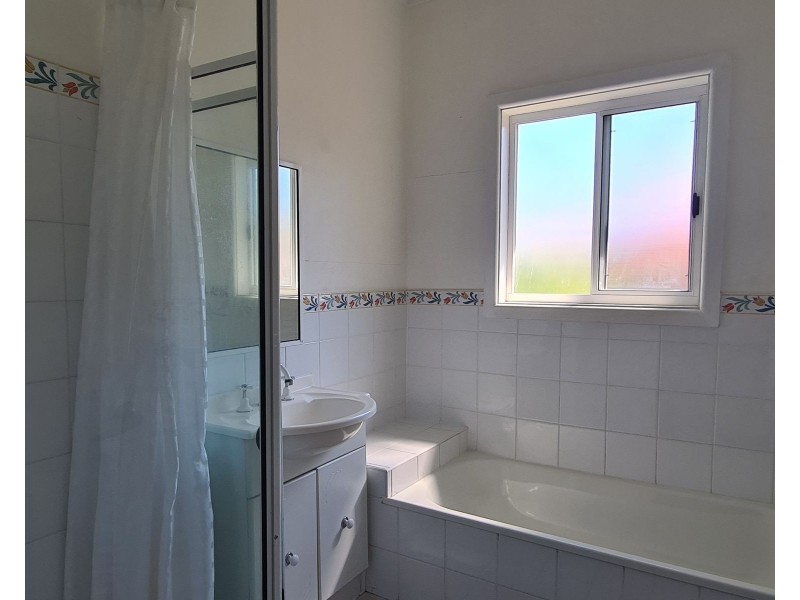 30 Hinten Crescent, Taree NSW 2430