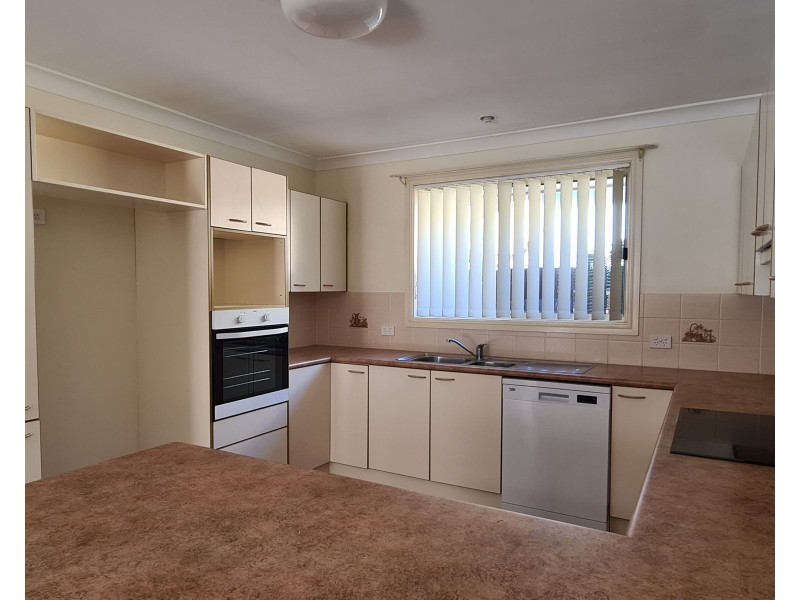 50 Lawson Crescent, Taree NSW 2430