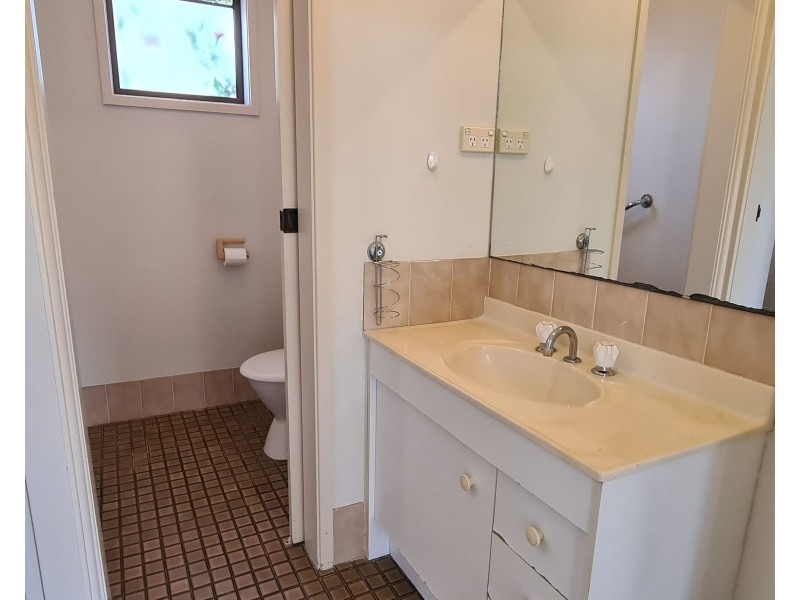 24 Hickory Crescent, Taree NSW 2430