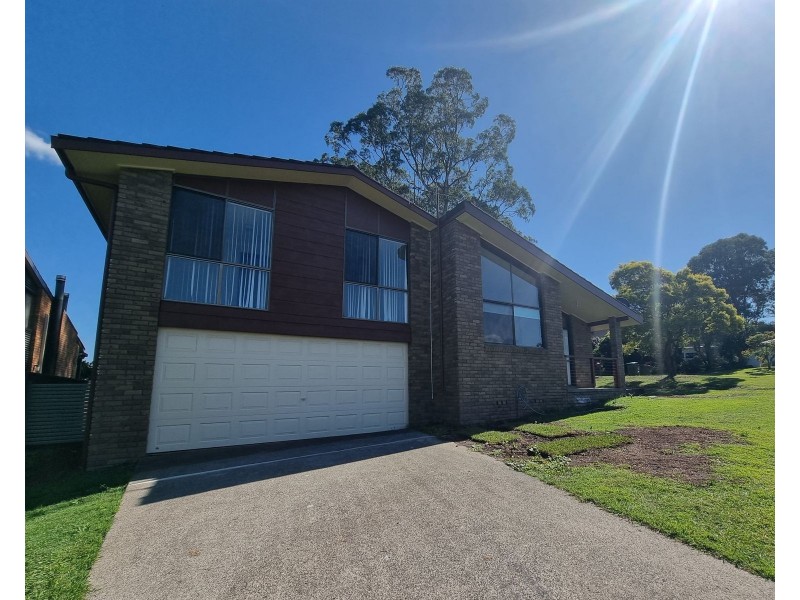 2 Yarrunga Place, Taree NSW 2430