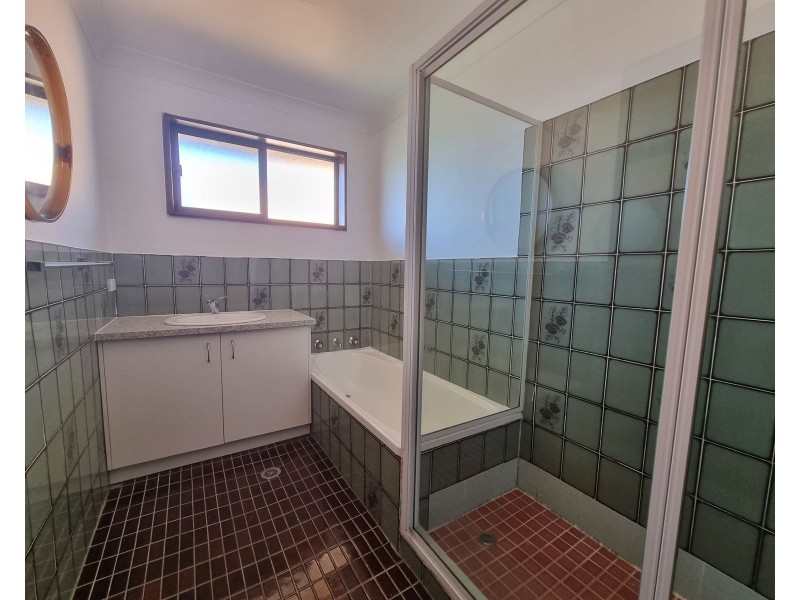2 Yarrunga Place, Taree NSW 2430