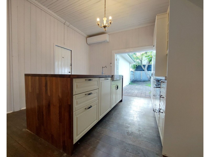 2 Commerce Street, Taree NSW 2430