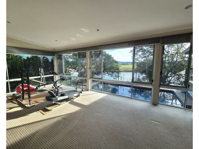 8 Cowan Road, Taree NSW 2430