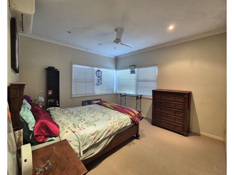 8 Cowan Road, Taree NSW 2430
