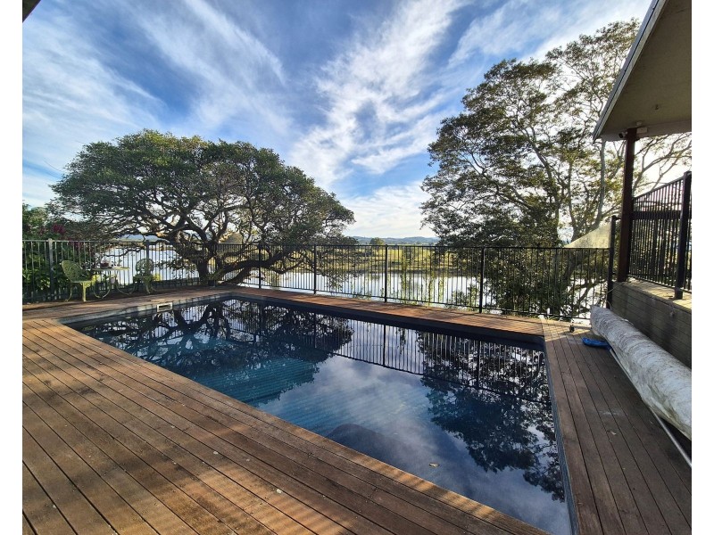 8 Cowan Road, Taree NSW 2430