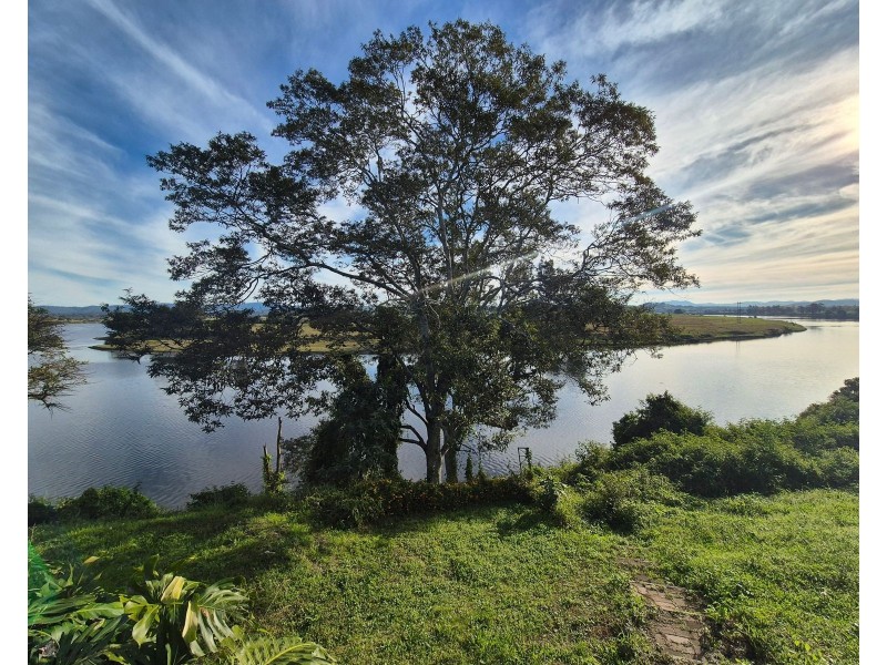 8 Cowan Road, Taree NSW 2430