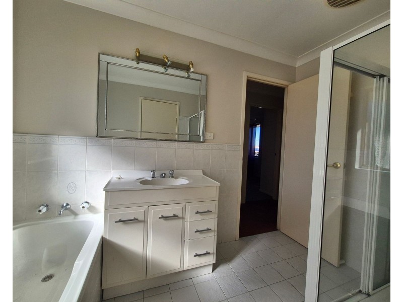 2 Timbarra Close,, Taree NSW 2430