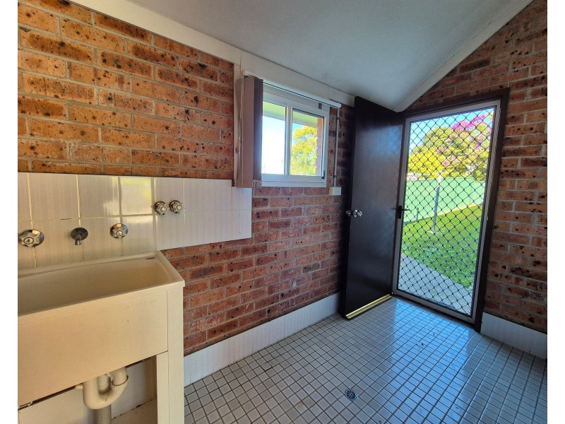 2/18 Pettitt Avenue, Taree NSW 2430