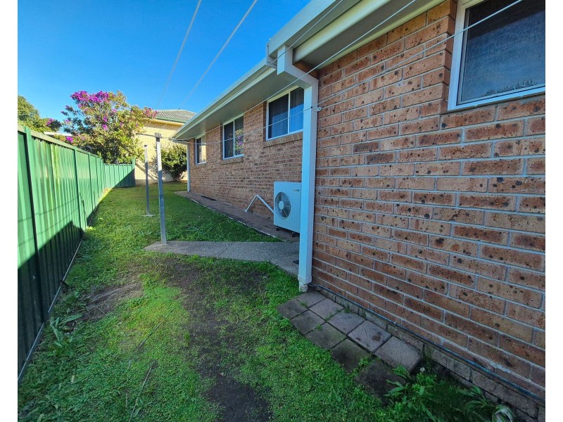 2/18 Pettitt Avenue, Taree NSW 2430