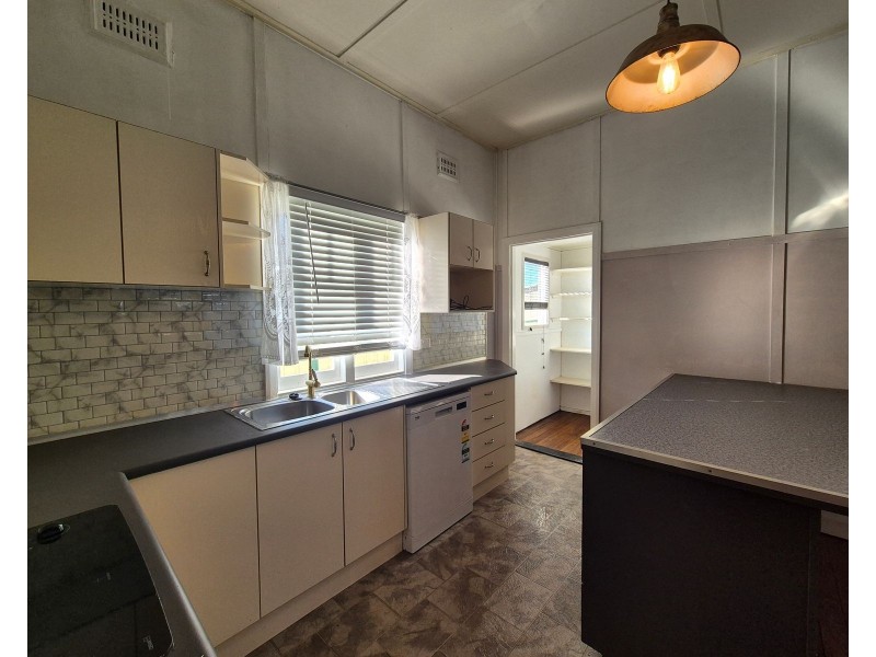 34 Bushland Drive, Taree NSW 2430