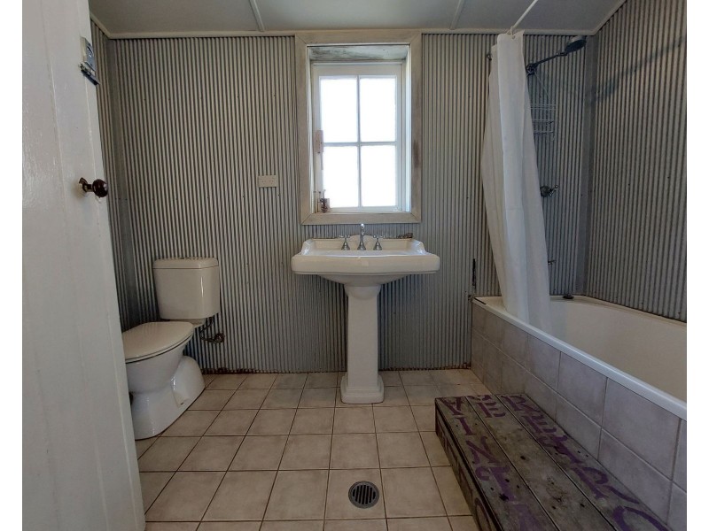 2, Commerce Street, Taree NSW 2430