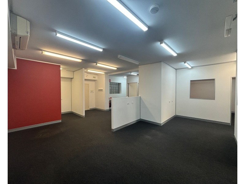 183-185 Victoria Street, Taree NSW 2430