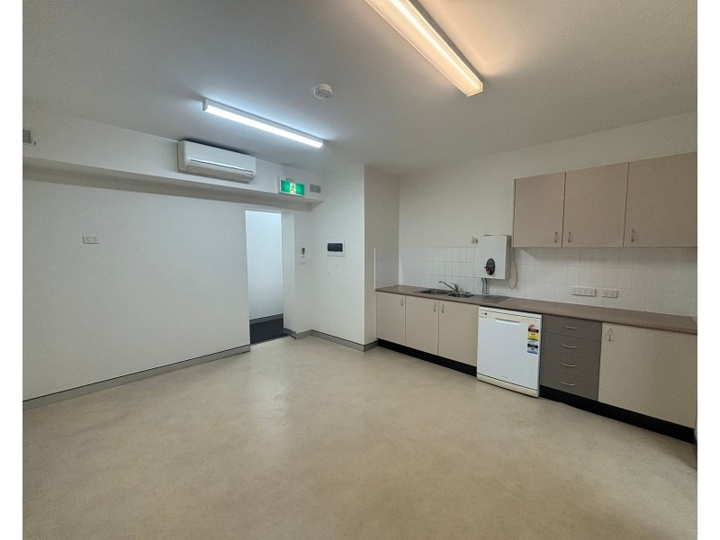 183-185 Victoria Street, Taree NSW 2430