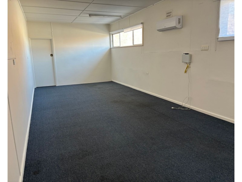 Suite 3/10-16 Pulteney Street, Taree NSW 2430