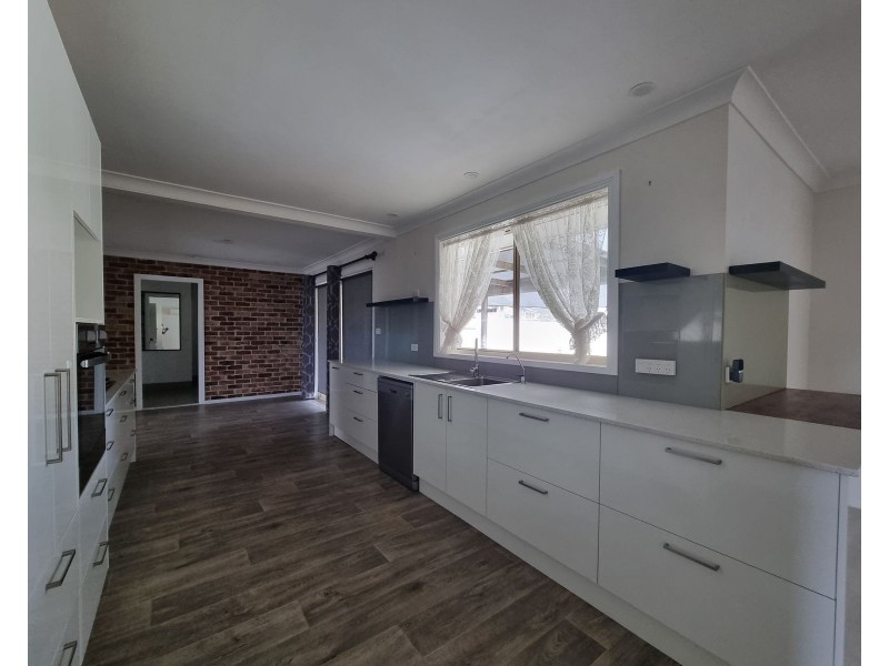22 Flinders Street, Taree NSW 2430
