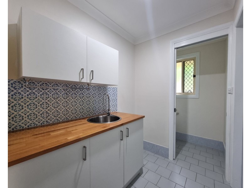 22 Flinders Street, Taree NSW 2430