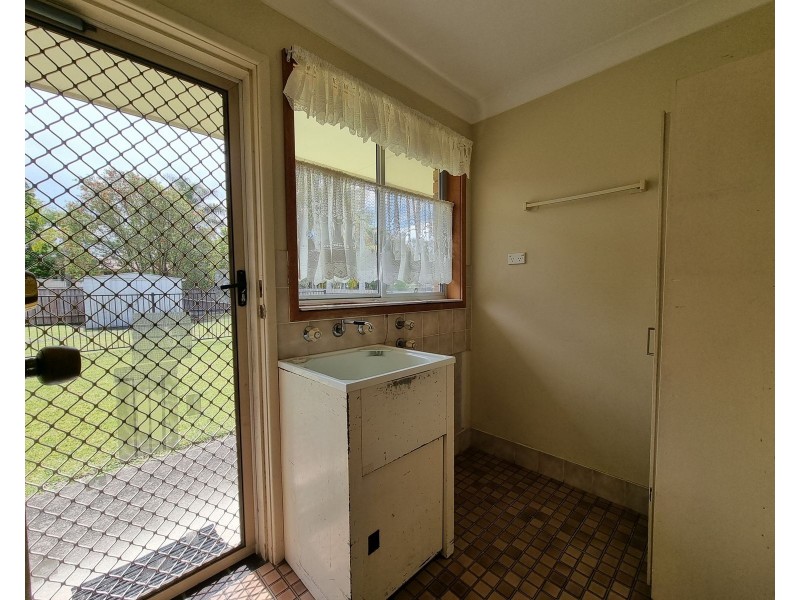 13 Bushland Drive, Taree NSW 2430