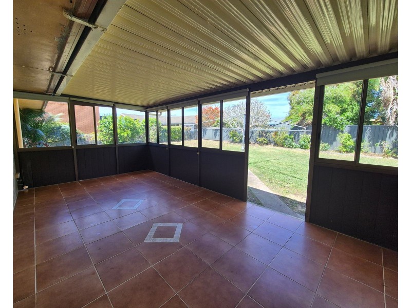 6 Dugdale Avenue, Taree NSW 2430