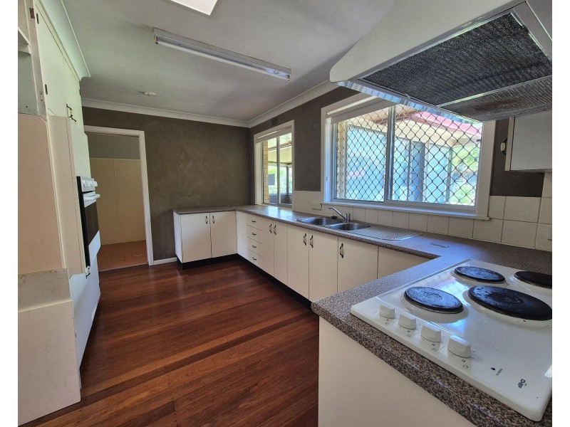 6 Dugdale Avenue,, Taree NSW 2430