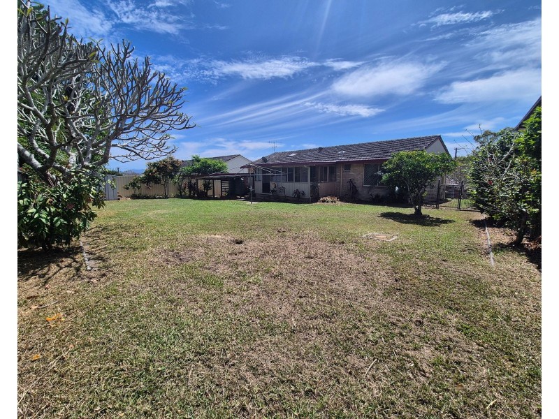 6 Dugdale Avenue,, Taree NSW 2430