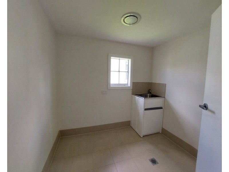 4 Commerce Street, Taree NSW 2430