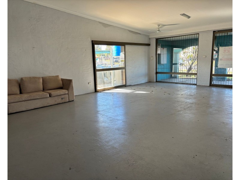 Shop 2/35 Crescent Avenue, Taree NSW 2430