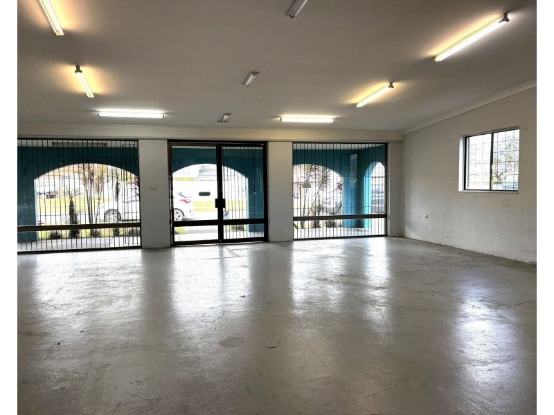 Shop 1/35 Crescent Avenue, Taree NSW 2430