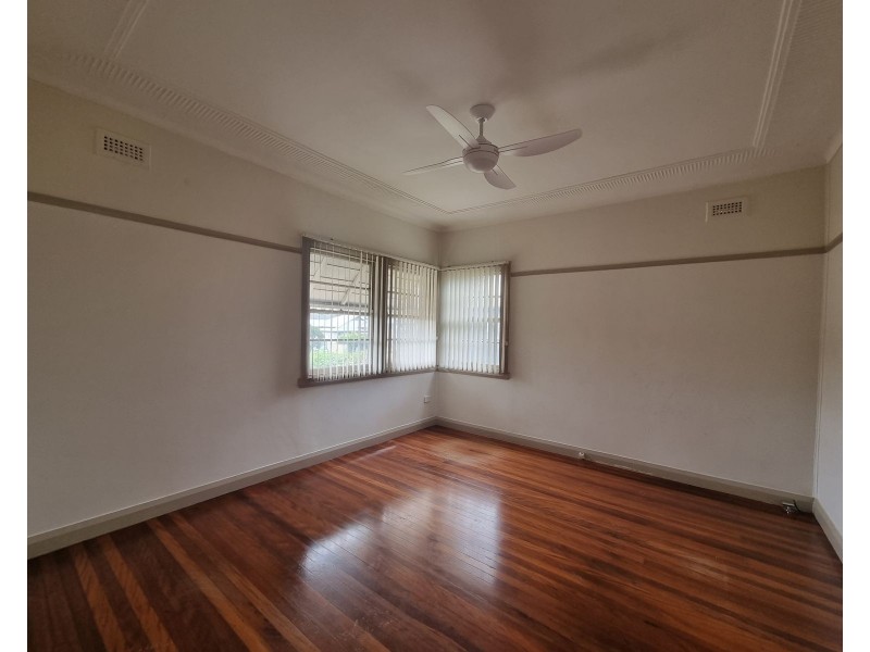 17a Commerce Street, Taree NSW 2430