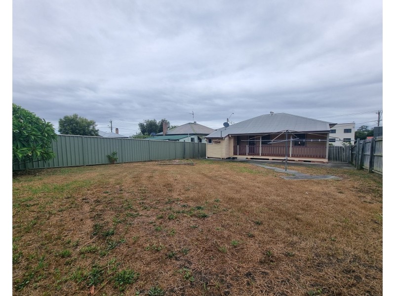17a Commerce Street, Taree NSW 2430