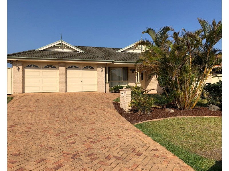 5 Surfsound Avenue, Wallabi Point NSW 2430