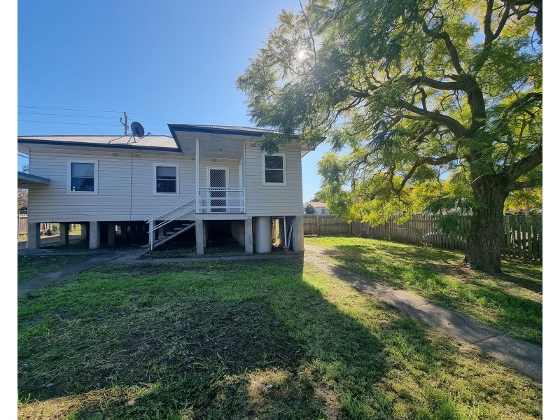 24 Robertson Street, Taree NSW 2430