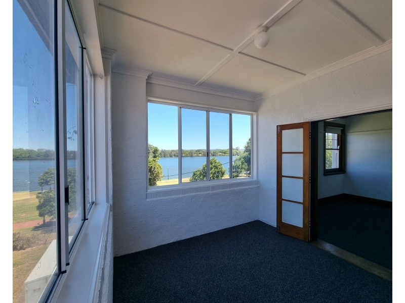4/180 Victoria Street, Taree NSW 2430