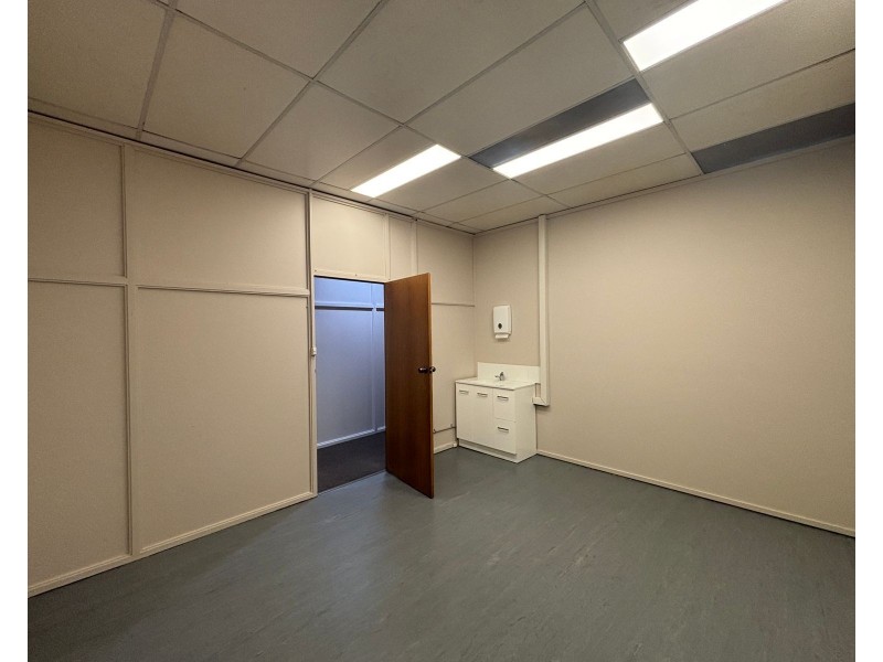 82 Albert Street, Taree NSW 2430